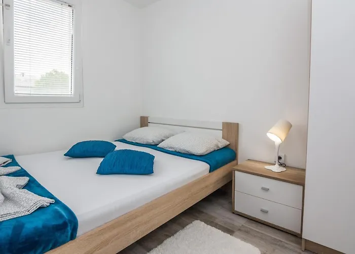 Apartament With Parking Space - 19100 *