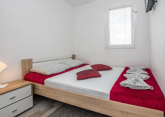 Apartament With Parking Space - 19100 Vir