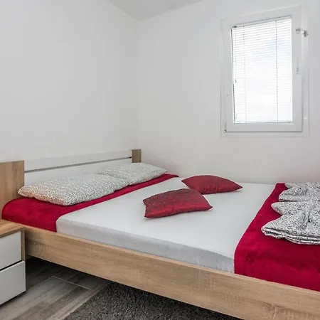 Apartamento With Parking Space - 19100 Vir