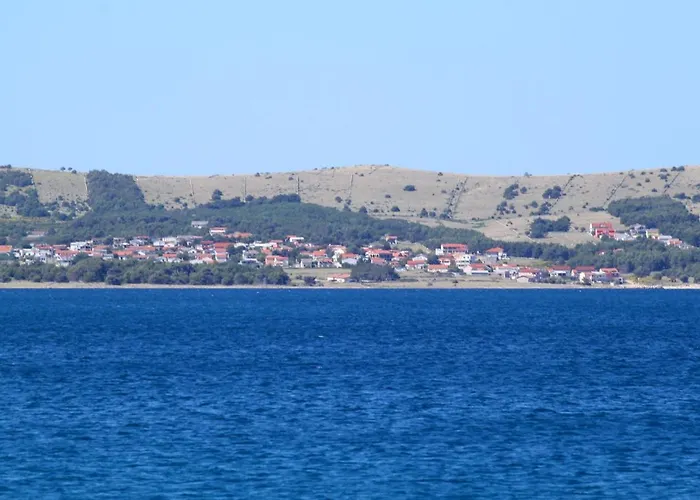 Appartement With Parking Space - 19100 Vir